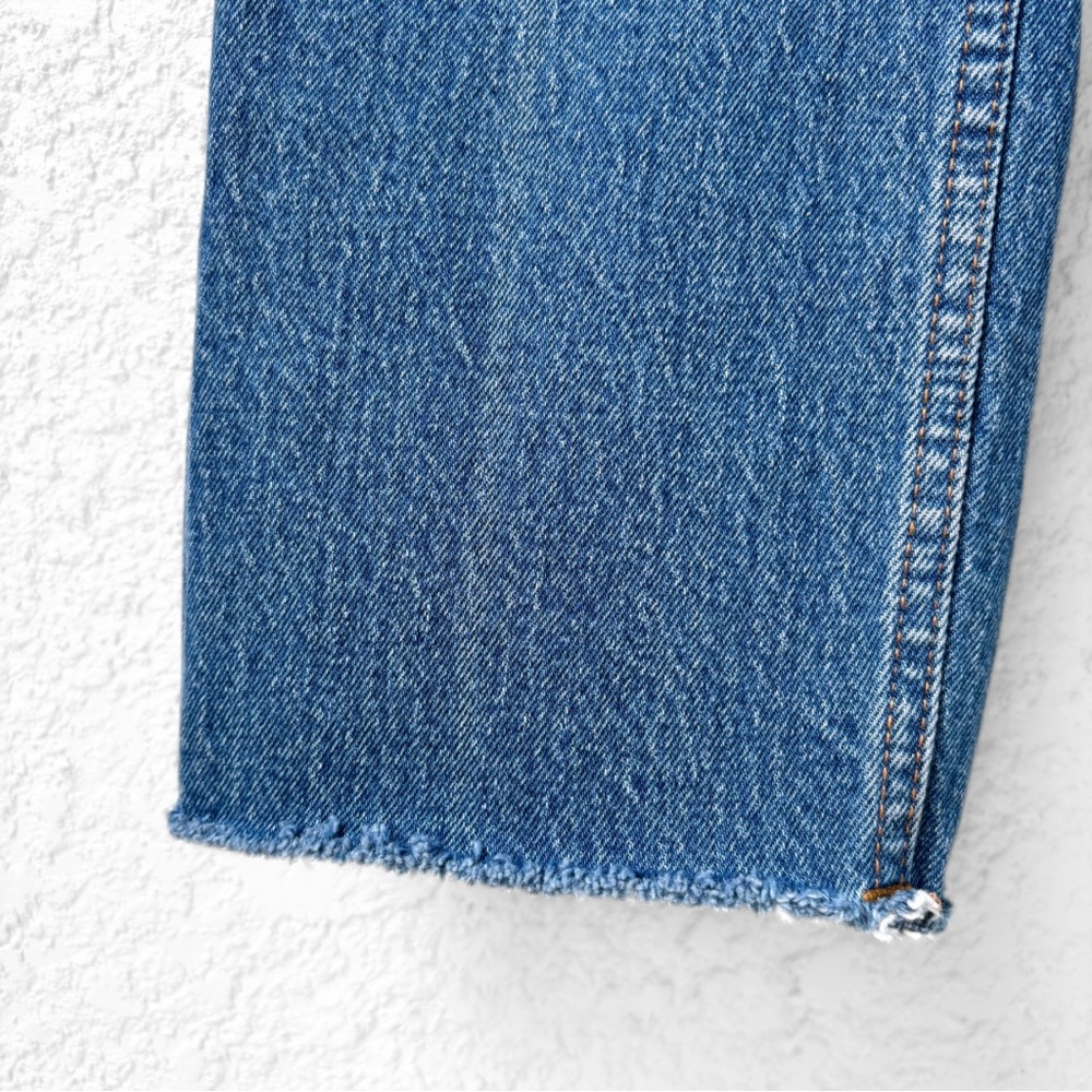 Abercrombie & Fitch Ultra High Rise 90s Straight Jean | Medium Raw Hem | NWOT - Picture 10 of 13